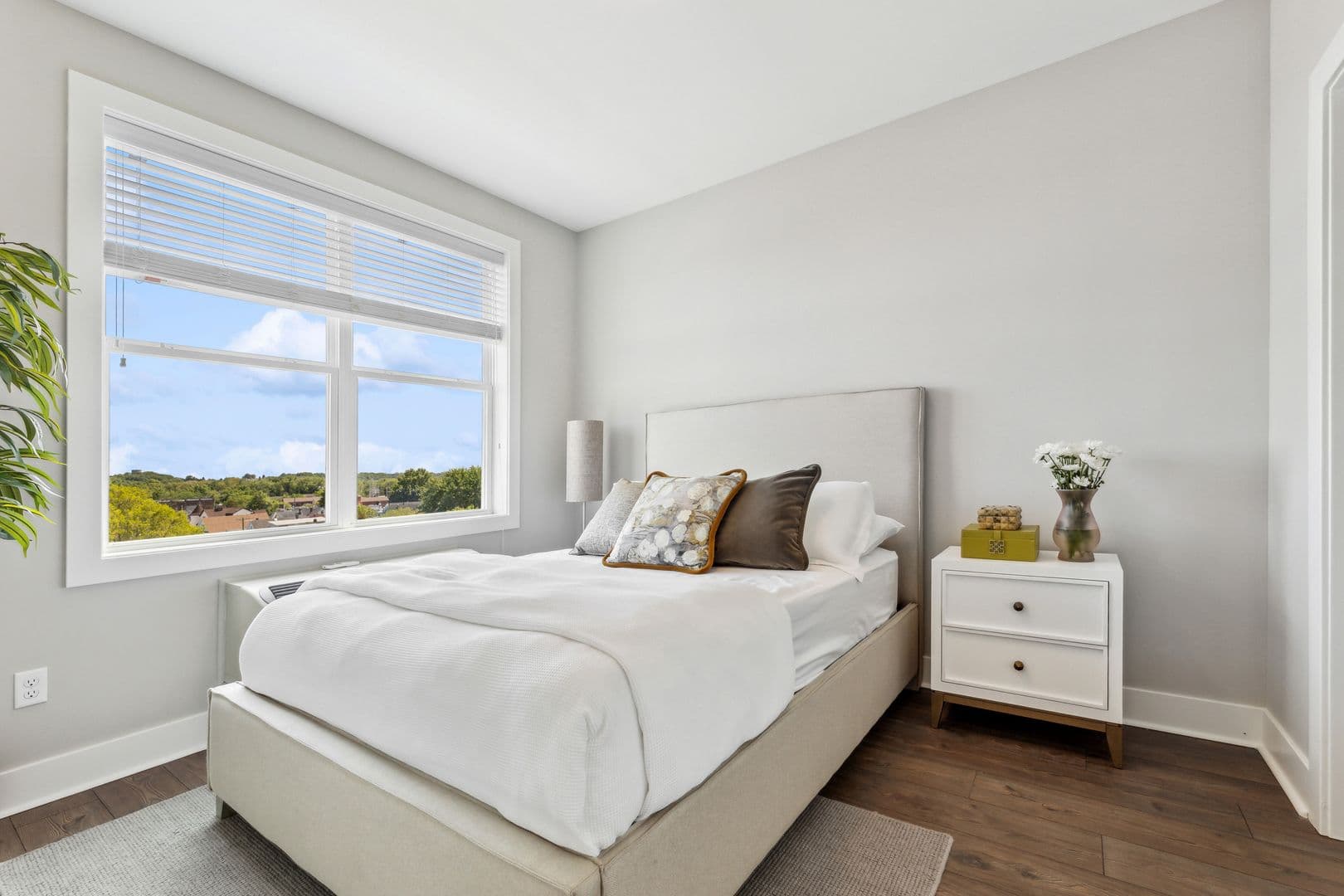 Garfield Apartment: 99 Passaic Street