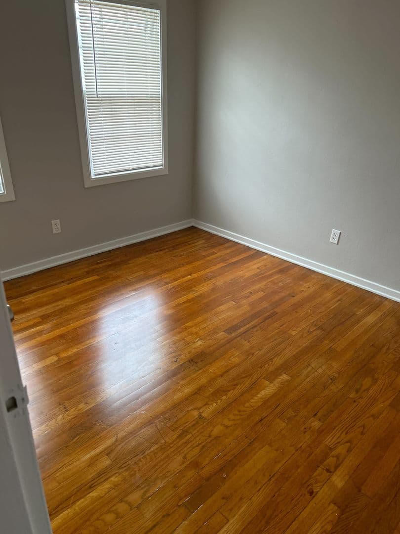 Syracuse Apartment: 300 Mains Ave