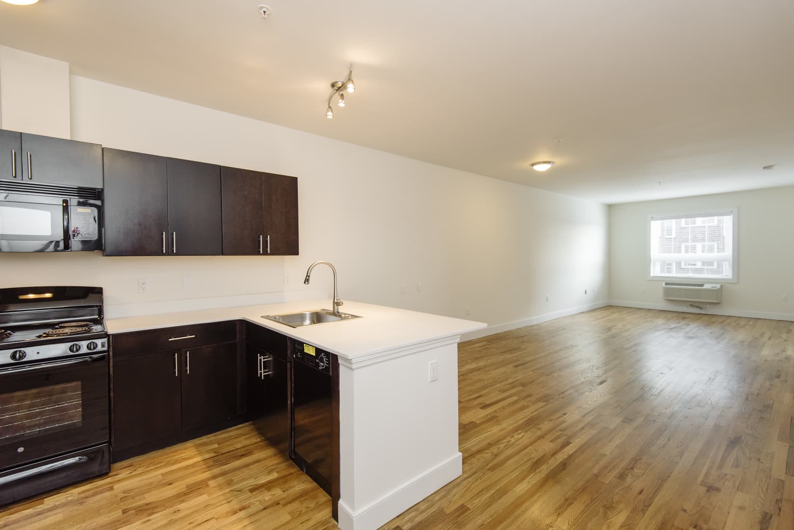 West New York Apartment: 6035 Park Avenue