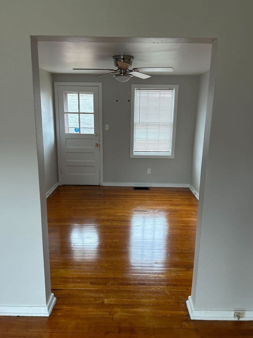 Syracuse Apartment: 300 Mains Ave