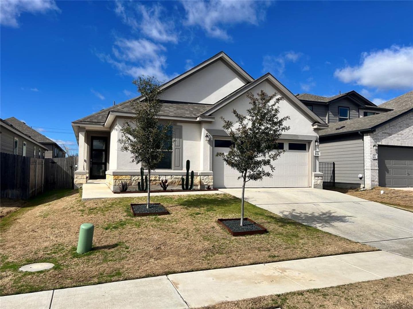 Del Valle House: 6516 Carriage Pines Drive