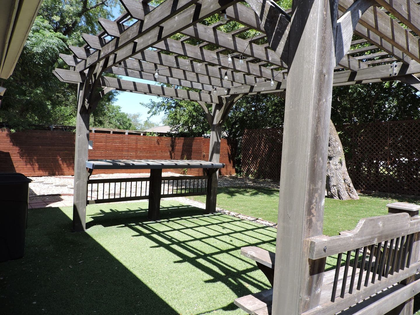 Austin House: 1625 Chippeway Lane
