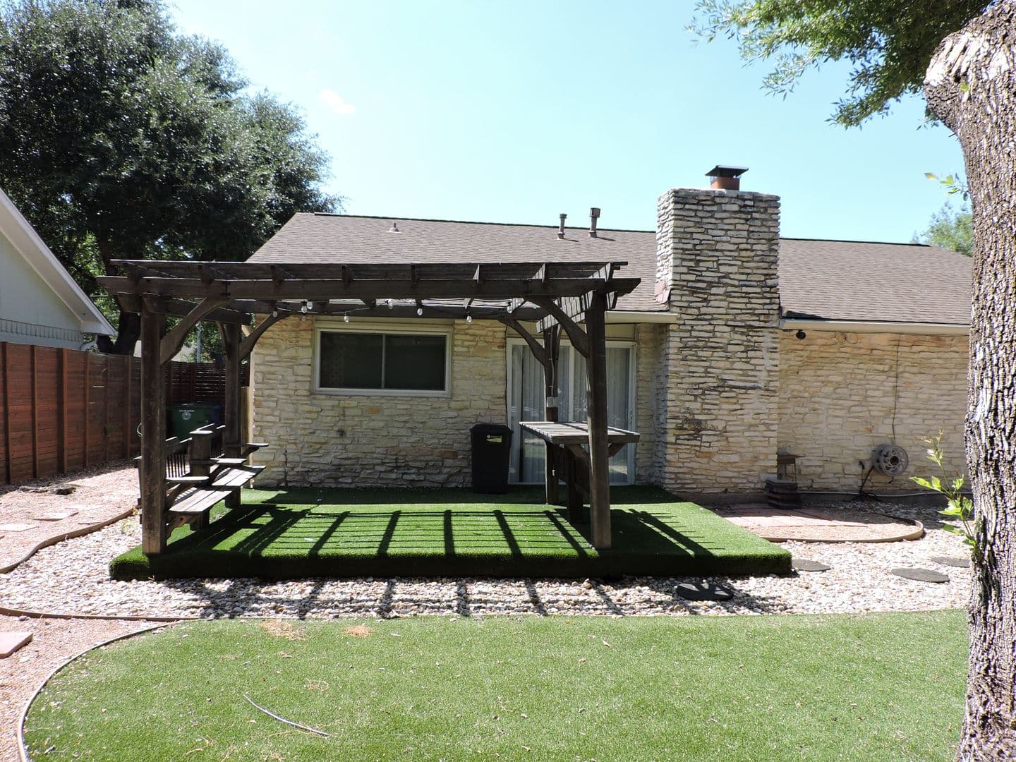 Austin House: 1625 Chippeway Lane