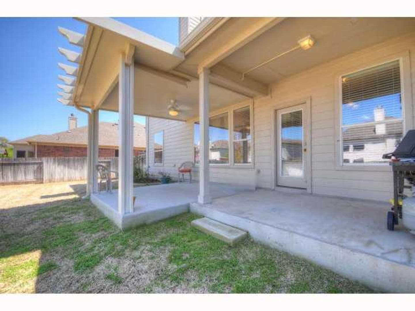 Round Rock House: 1553 Homewood Circle