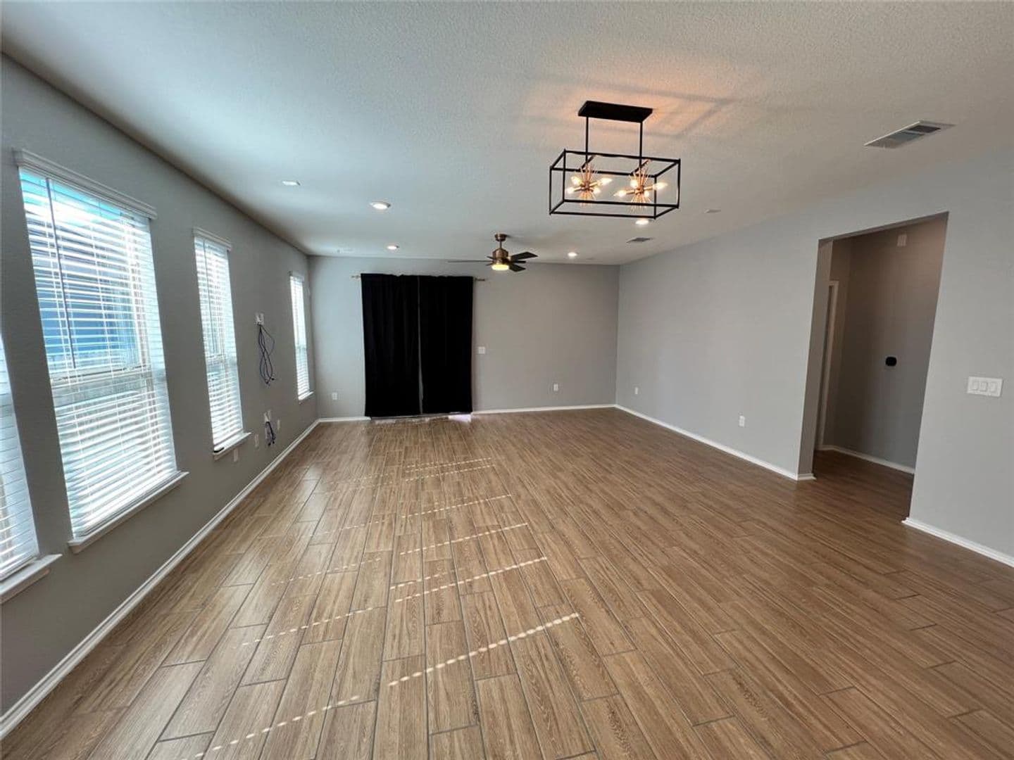 Del Valle House: 6516 Carriage Pines Drive