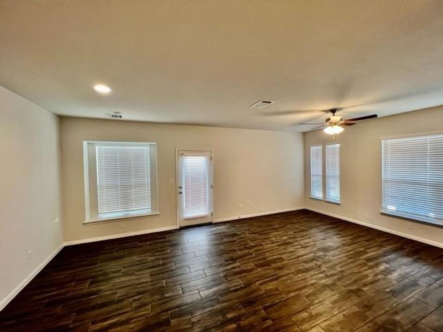 Pflugerville House: 17911 Orchidea Way
