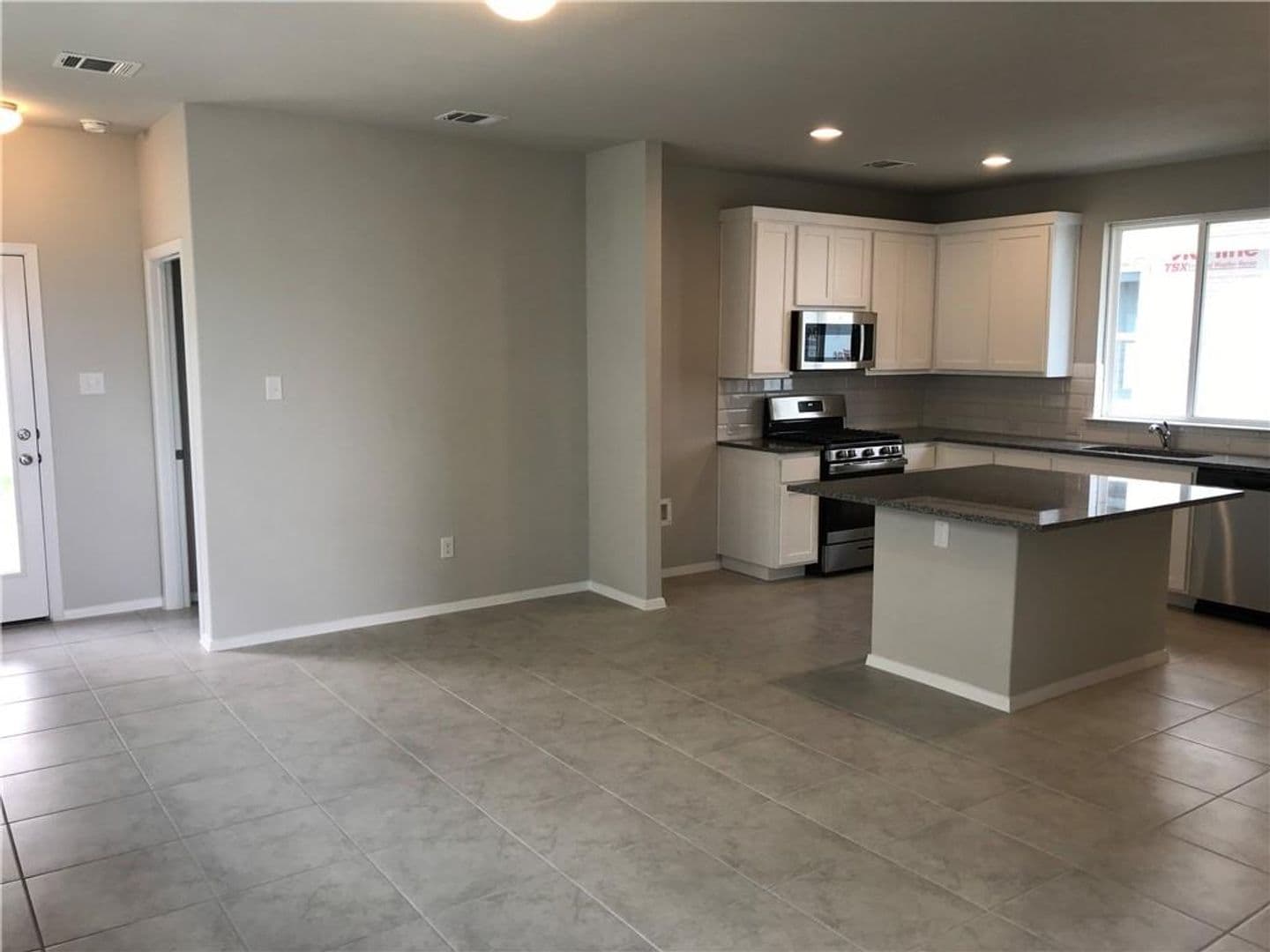Kyle House: 1353 Goforth Rd