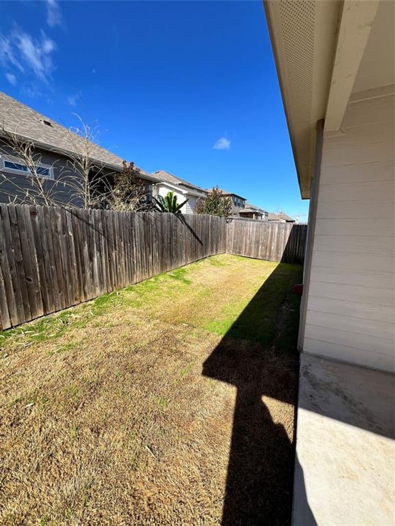 Del Valle House: 6516 Carriage Pines Drive