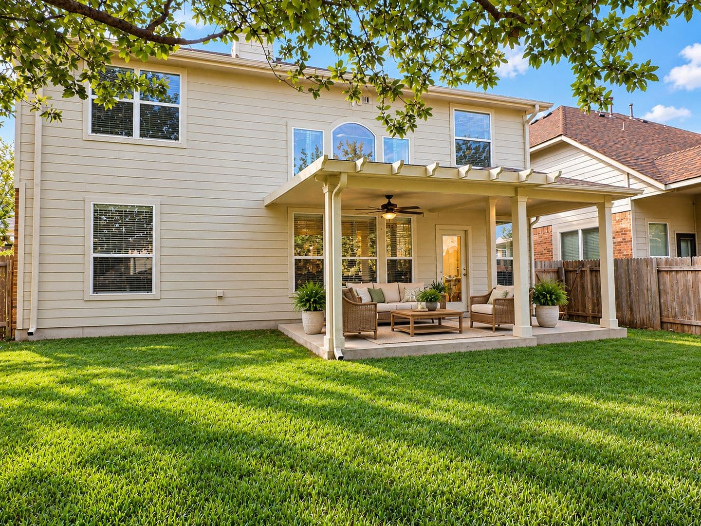 Round Rock House: 1553 Homewood Circle