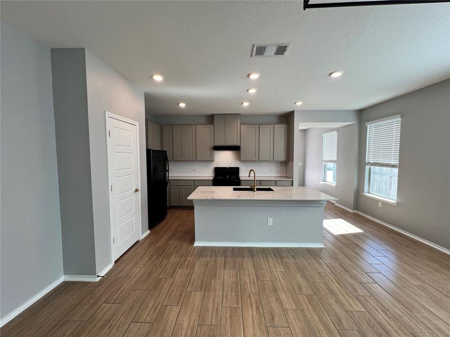Del Valle House: 6516 Carriage Pines Drive