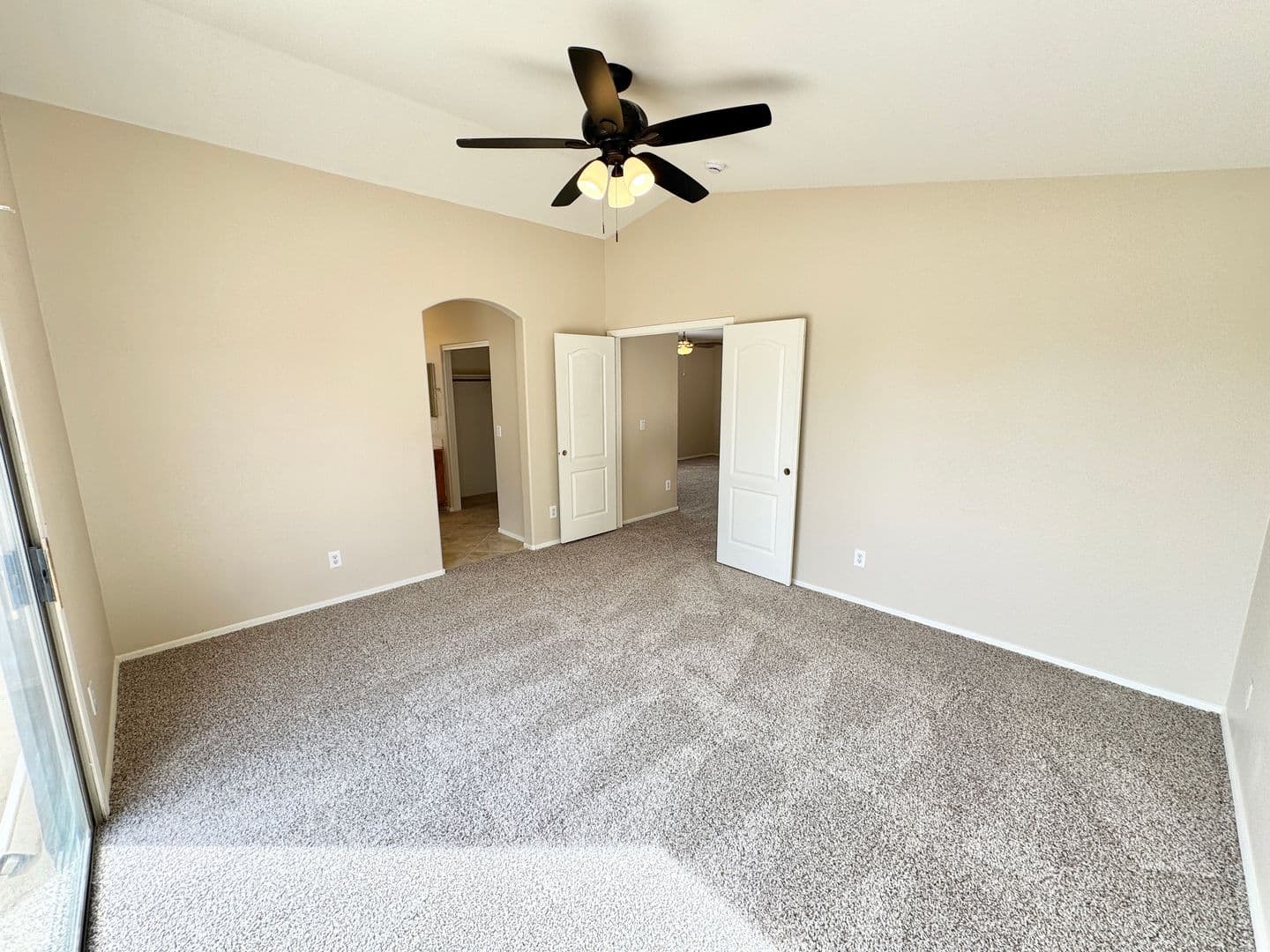AVONDALE House: 1941 N 107TH DR