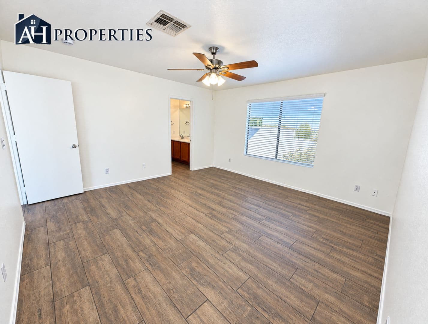 SURPRISE House: 16723 N 113TH LN