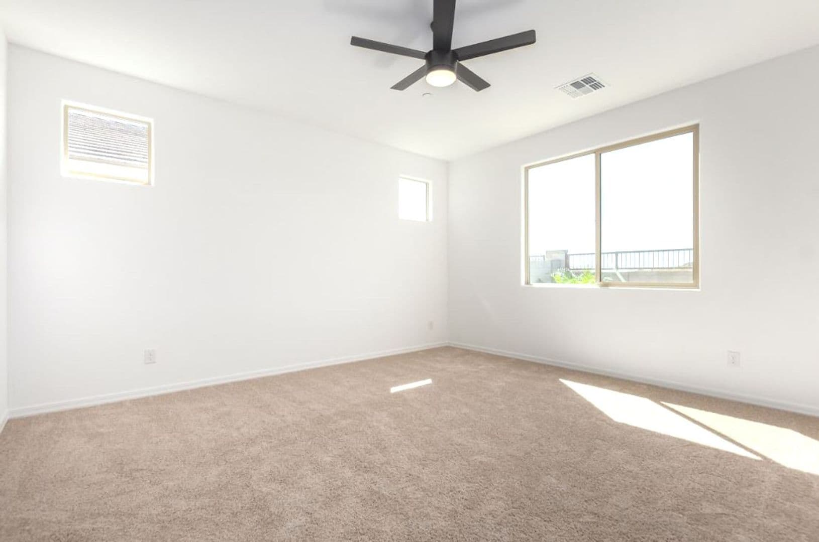 PEORIA House: 13573 W SHIFTING SANDS DR