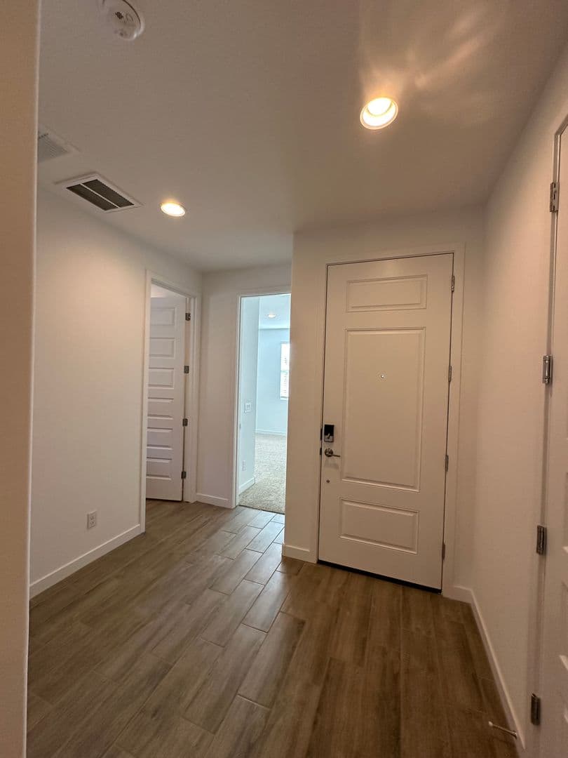 PHOENIX House: 3228 W MORNING VISTA LN