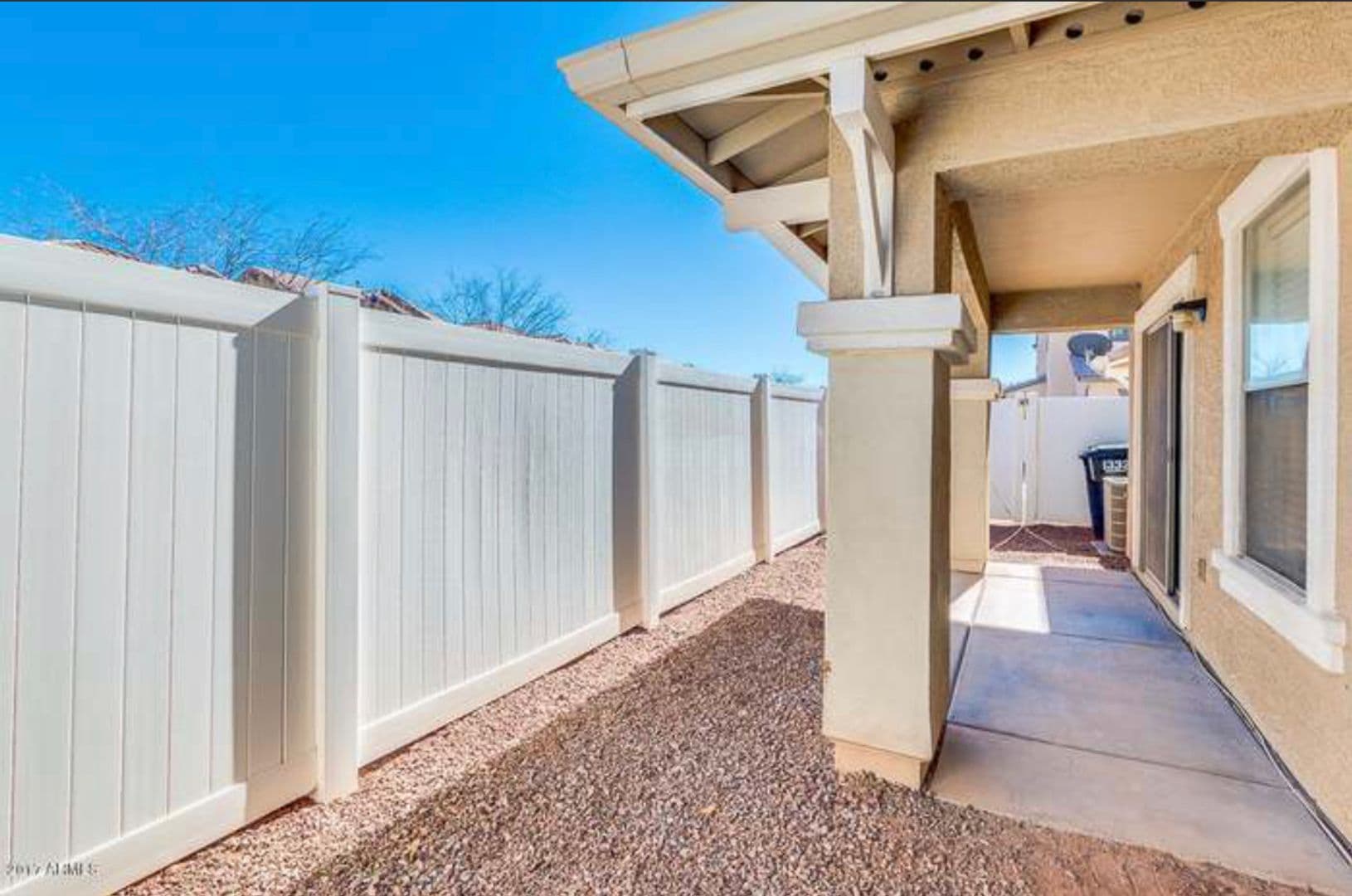 GILBERT House: 1332 S LOBACK LN