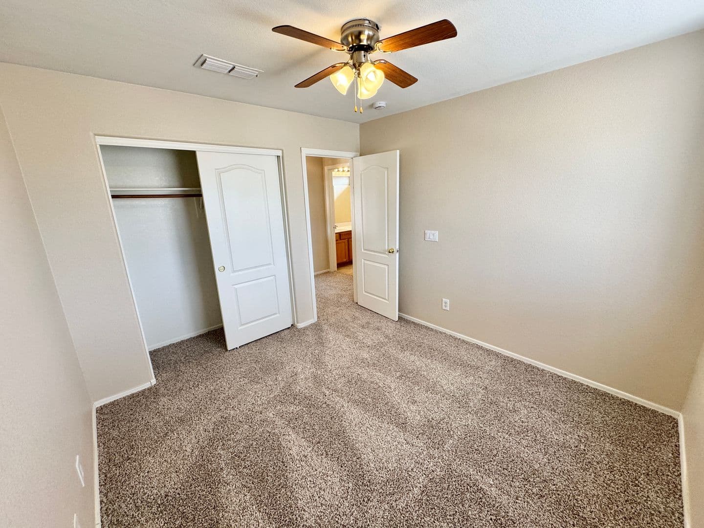 AVONDALE House: 1941 N 107TH DR