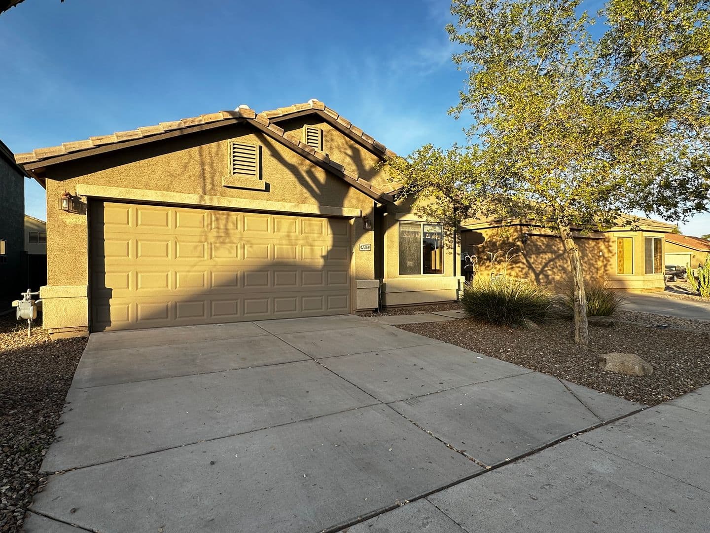 MARICOPA House: 42358 W SUNLAND DR