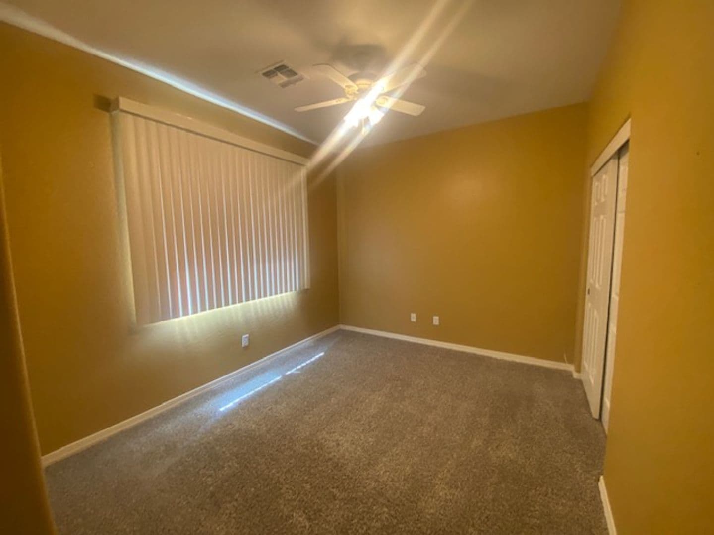 SAN TAN  VALLEY House: 504 W TWIN PEAKS
