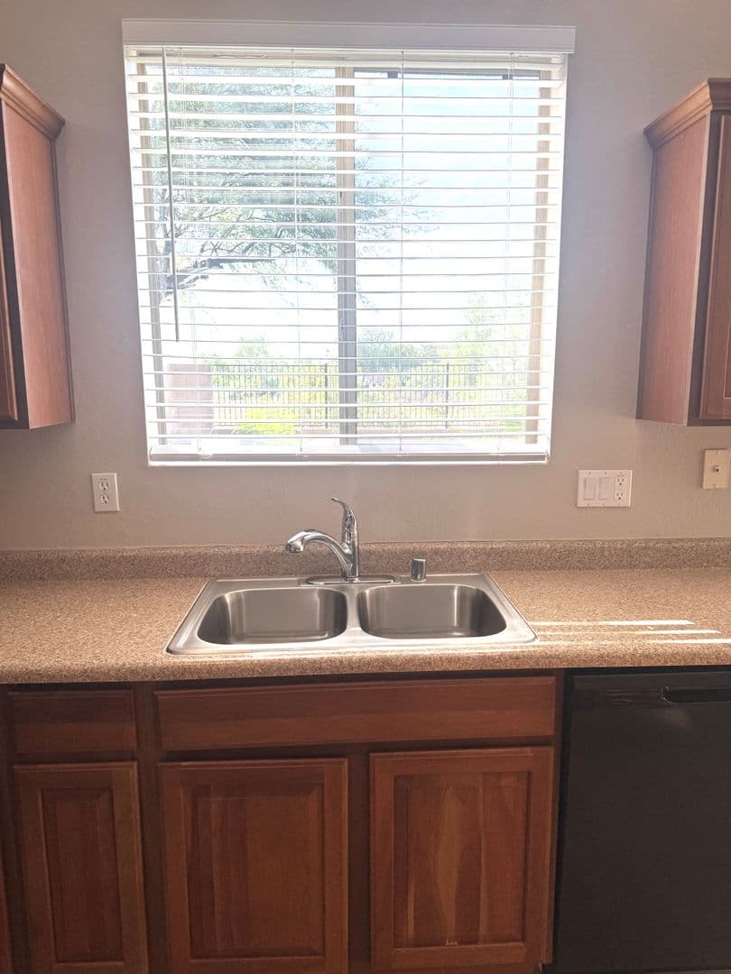 PHOENIX House: 33007 N 23RD AVE