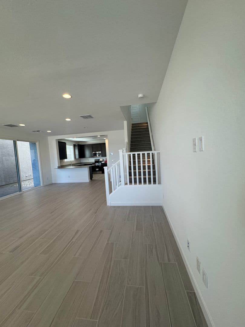 SURPRISE House: 24741 N 164TH DR