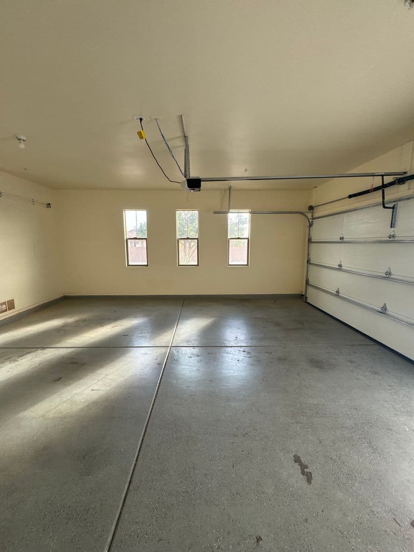 PEORIA House: 29855 N 71ST DR