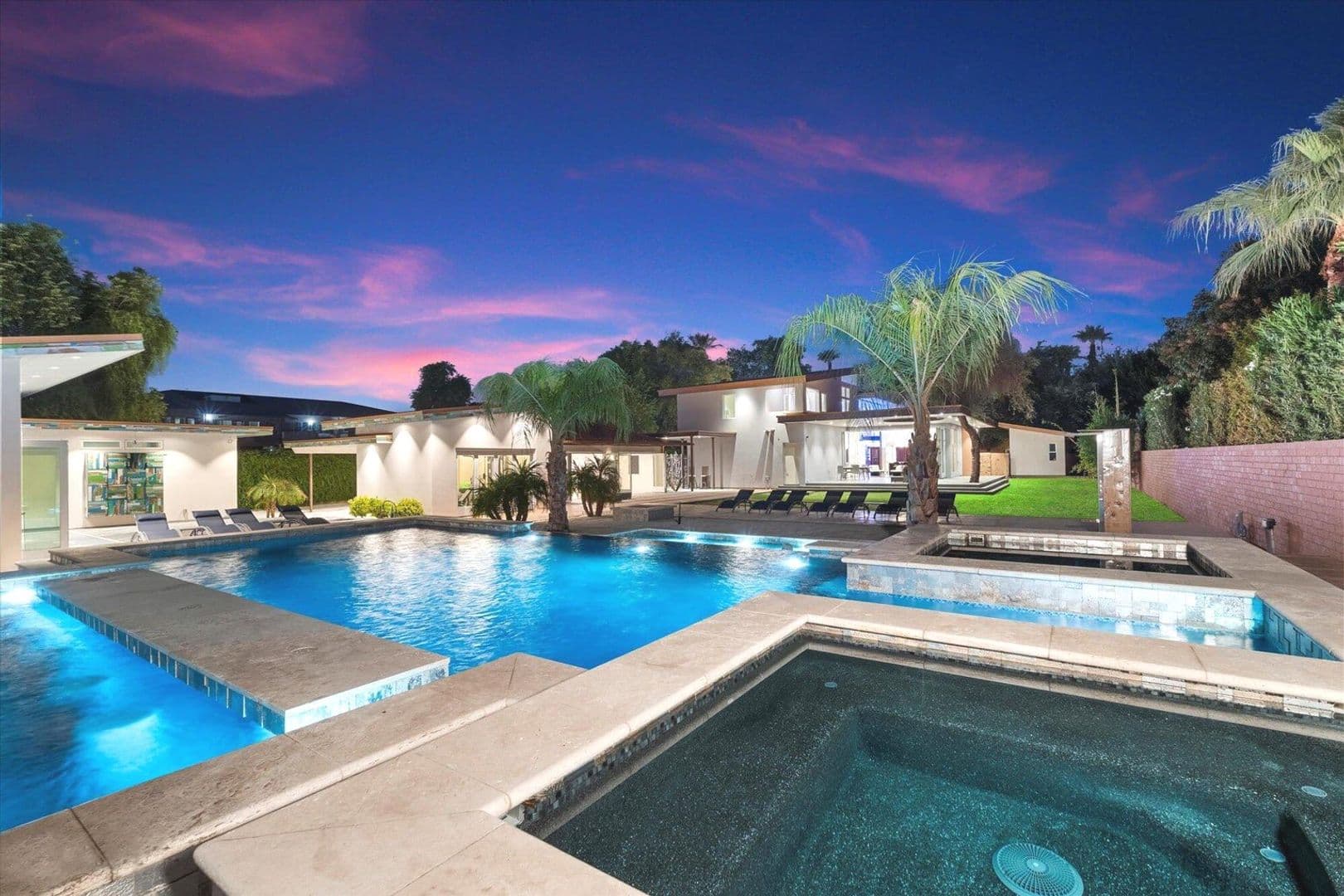 PHOENIX House: 341 E MONTE VISTA RD