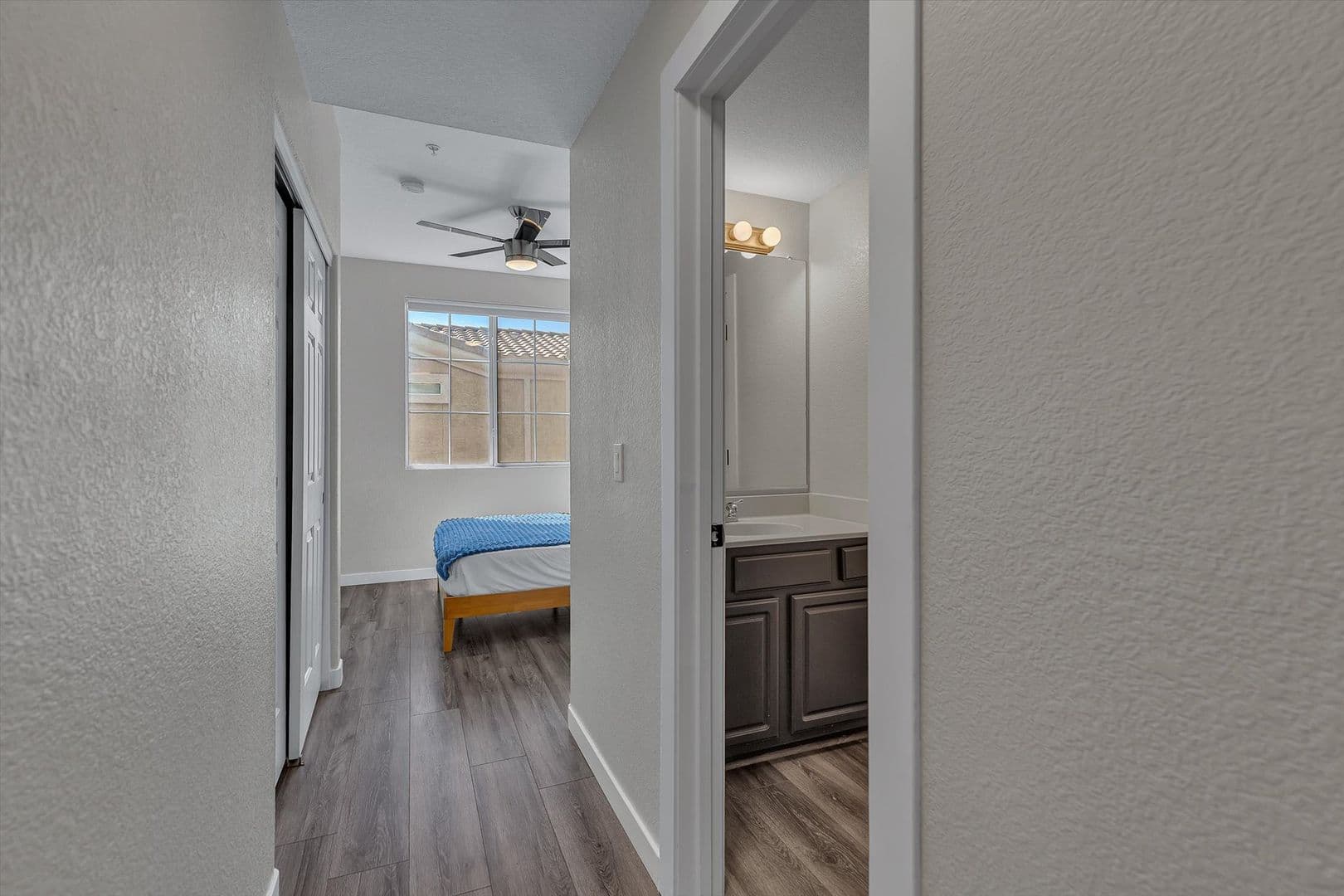 PHOENIX House: 18250 N CAVE CREEK RD #180