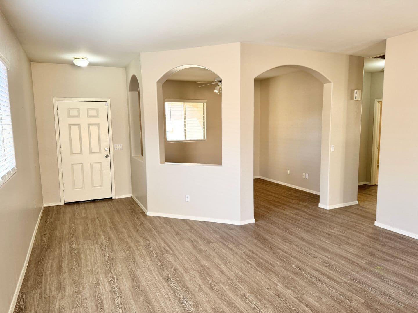 SURPRISE House: 17014 W BRIDLINGTON LN
