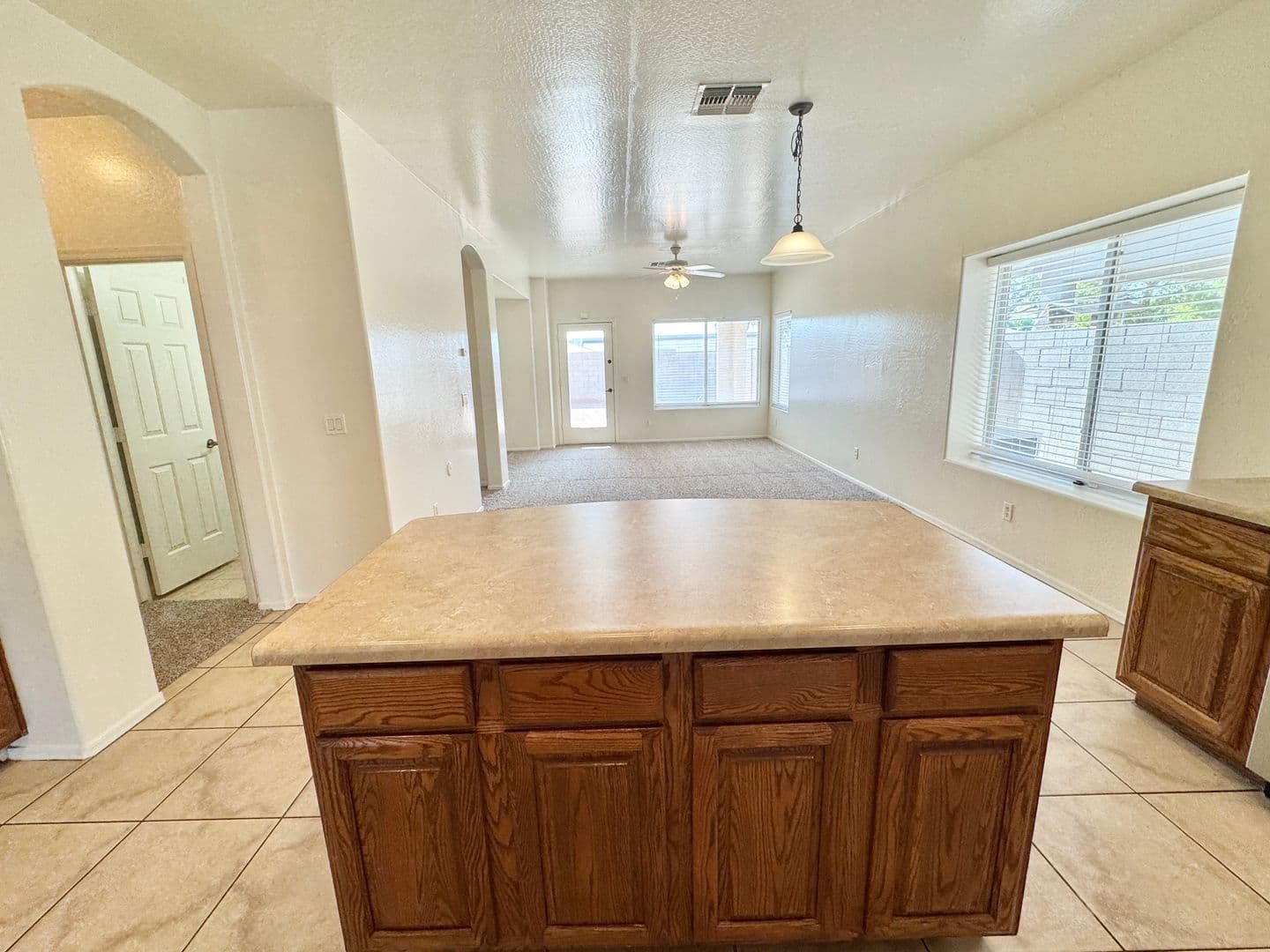 AVONDALE House: 314 S 117TH DR