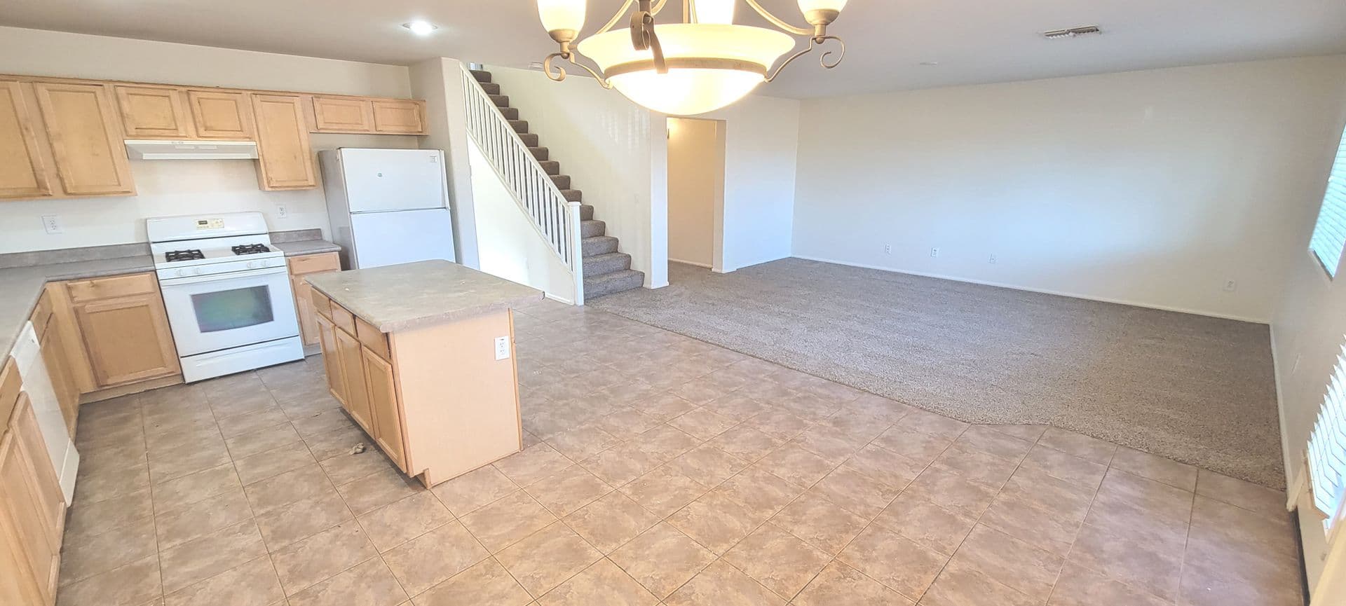 SAN TAN VALLEY House: 306 W HEREFORD DR