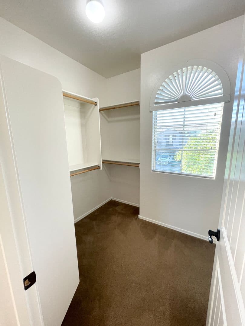 GILBERT House: 3454 E AZALEA DR