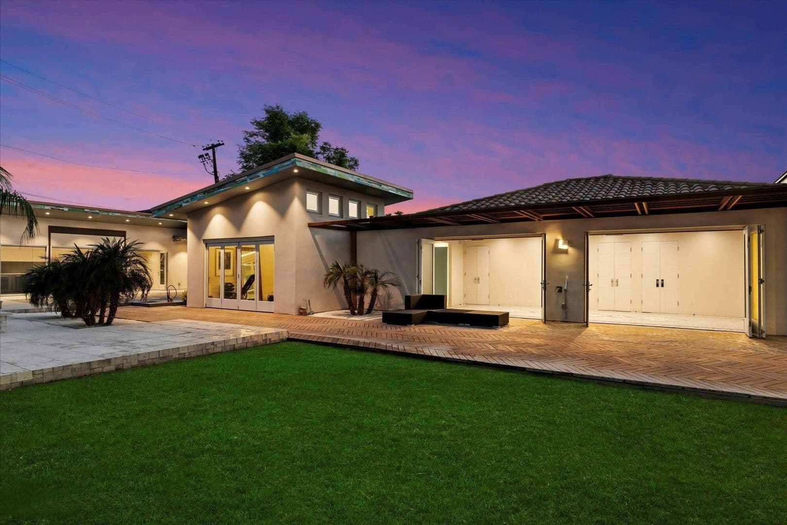 PHOENIX House: 341 E MONTE VISTA RD