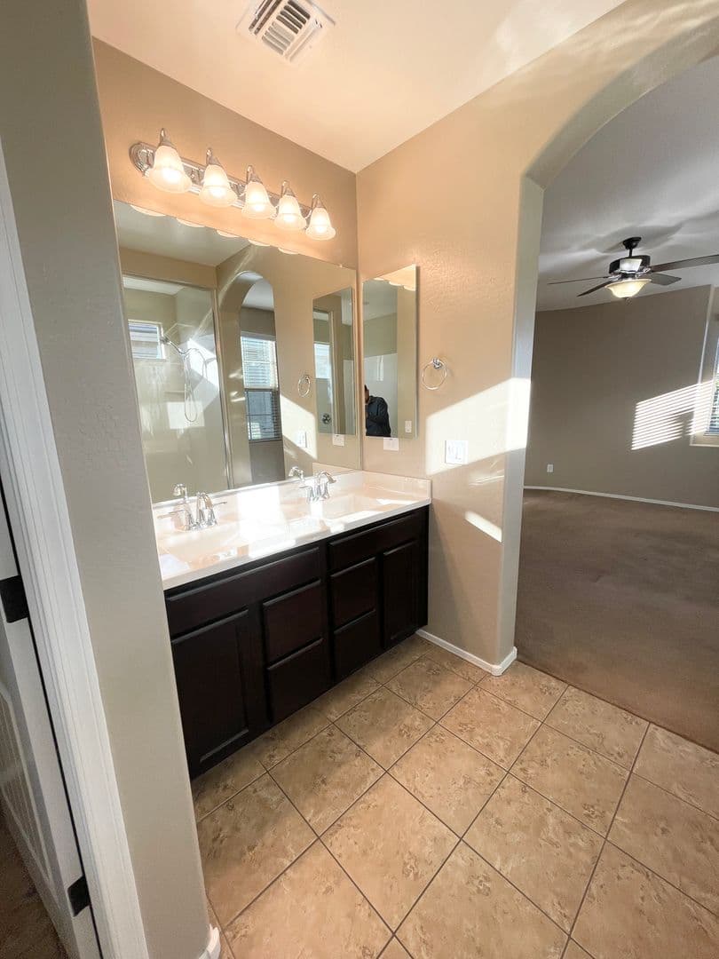 GILBERT House: 3454 E AZALEA DR