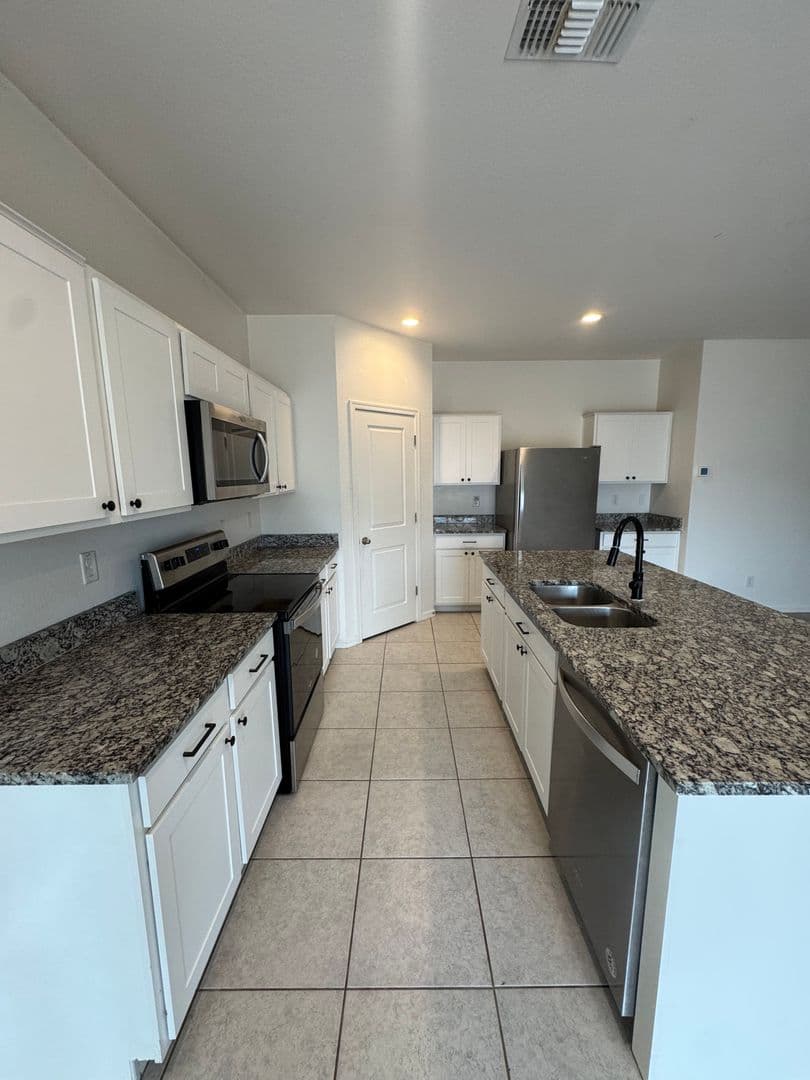 MARICOPA House: 35282 W SANTA CLARA AVE