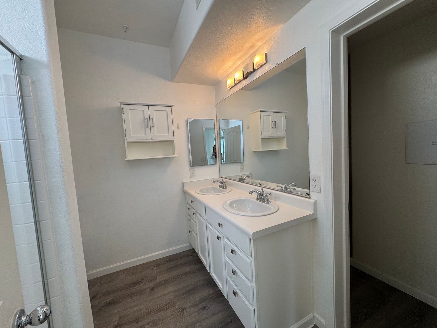 PHOENIX House: 2150 W ALAMEDA RD #1376