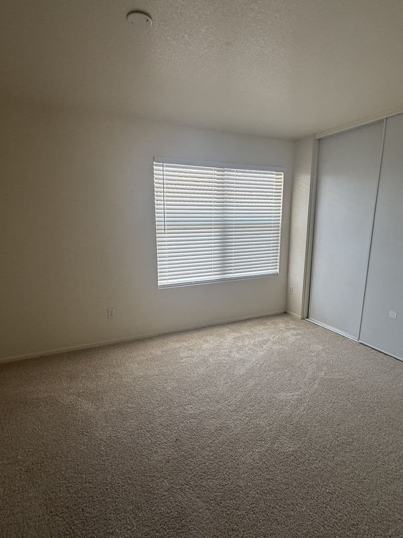 CHANDLER House: 2448 E HAZELTINE WAY