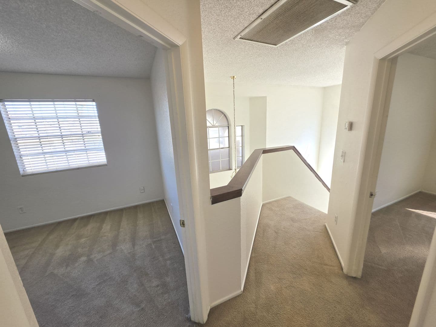 PHOENIX House: 513 E TARO LN