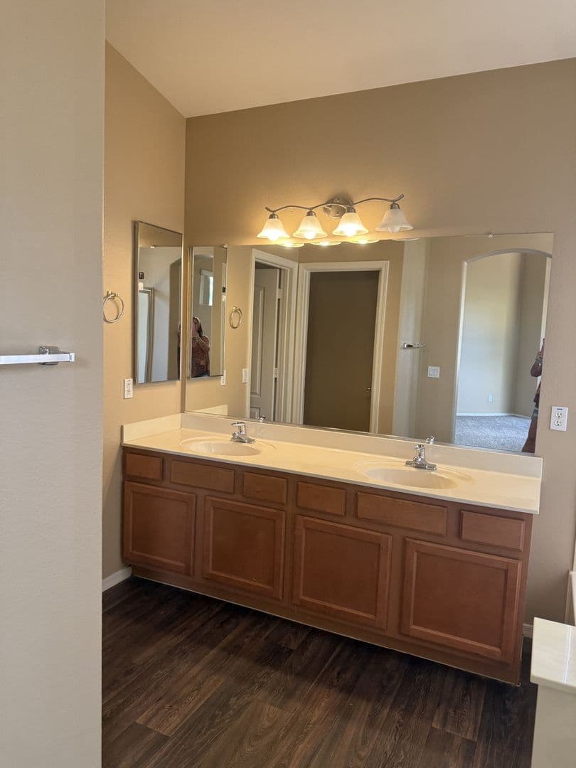 MESA House: 10316 E JAN AVE