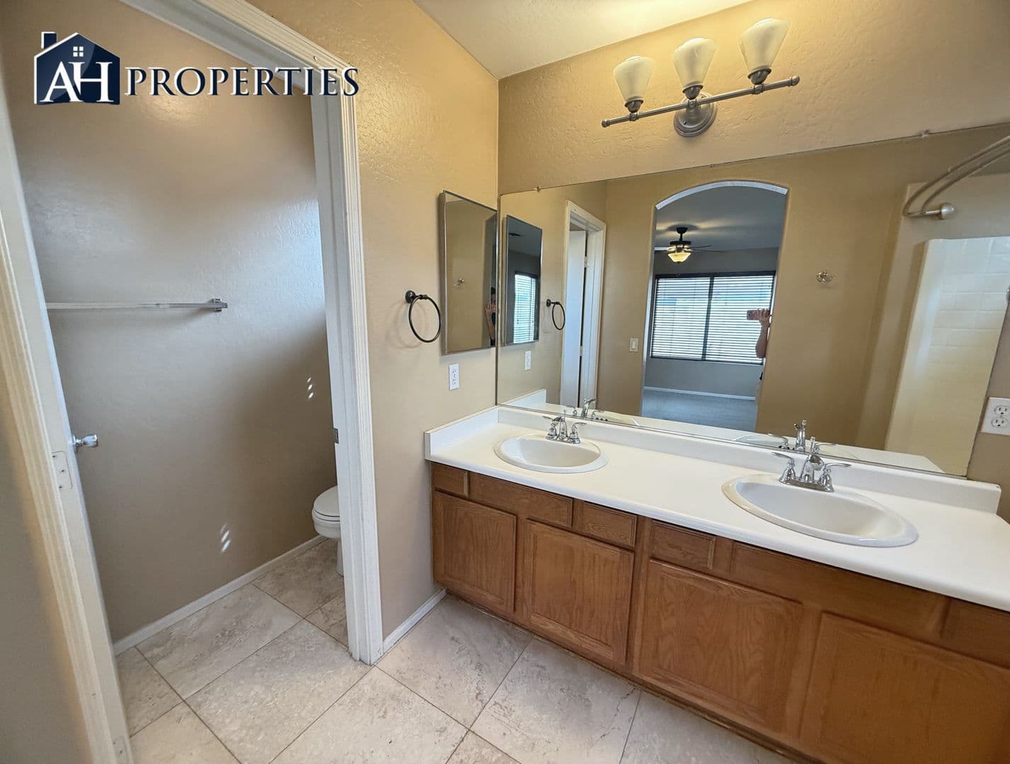 PEORIA House: 9543 W SUNNYSLOPE LN