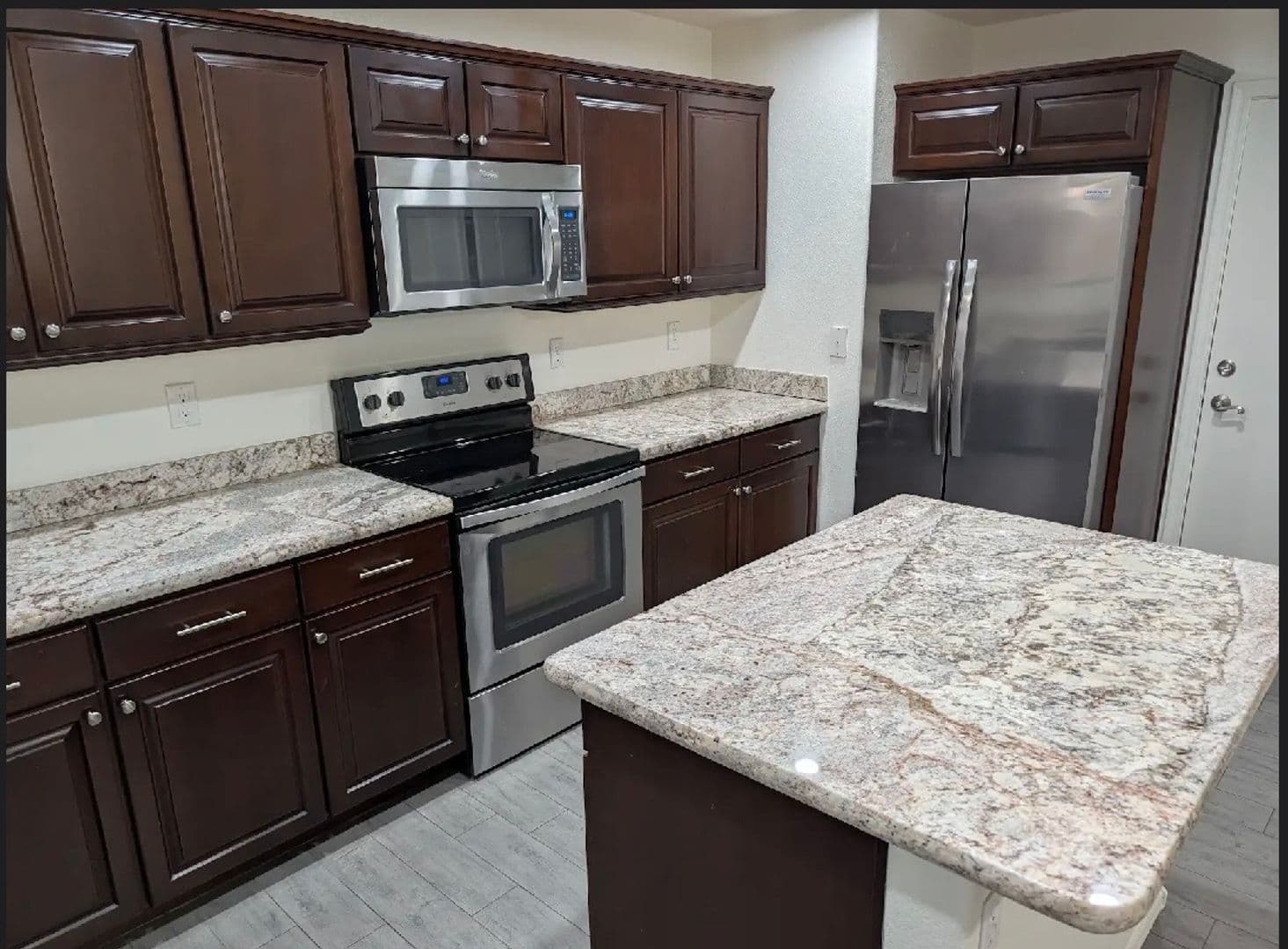 PEORIA House: 9566 N 81ST DRIVE