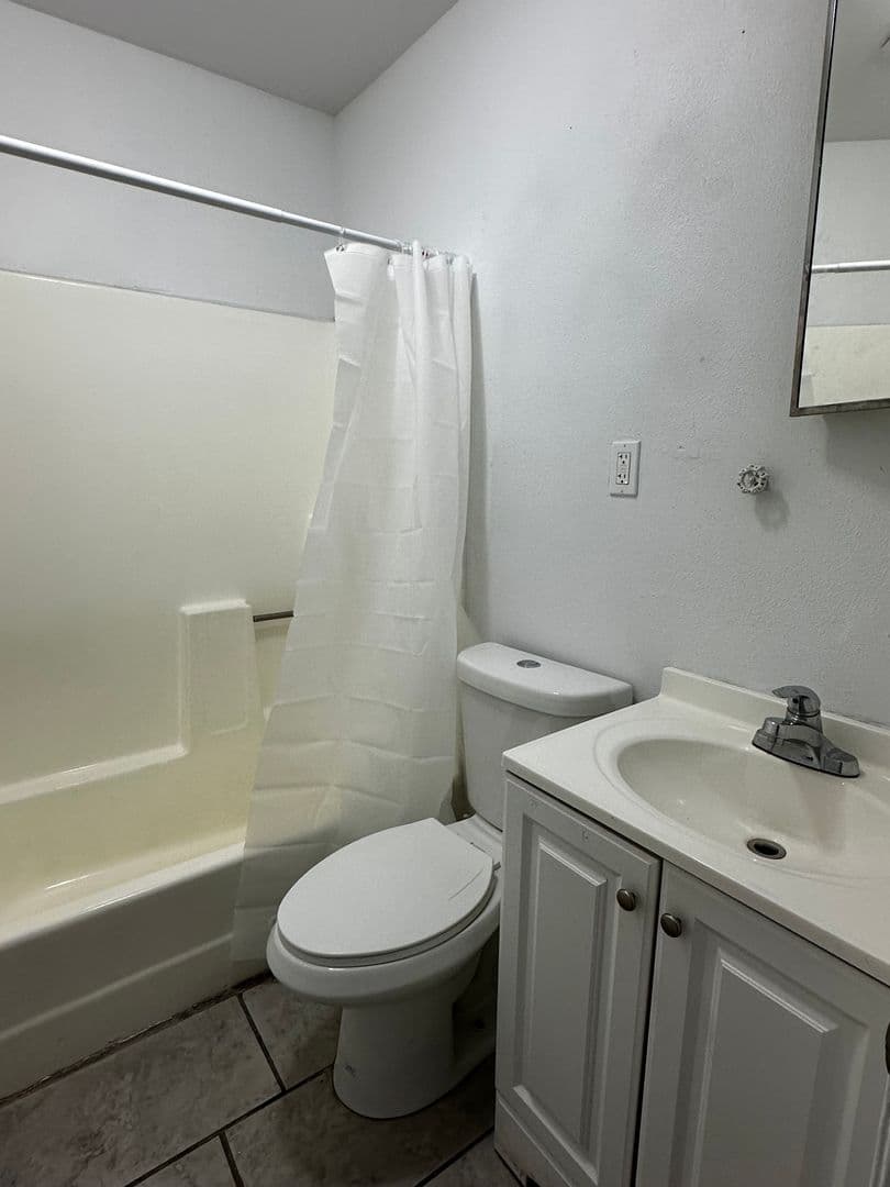 EL MIRAGE Apartment: 13913 N PALM ST #14