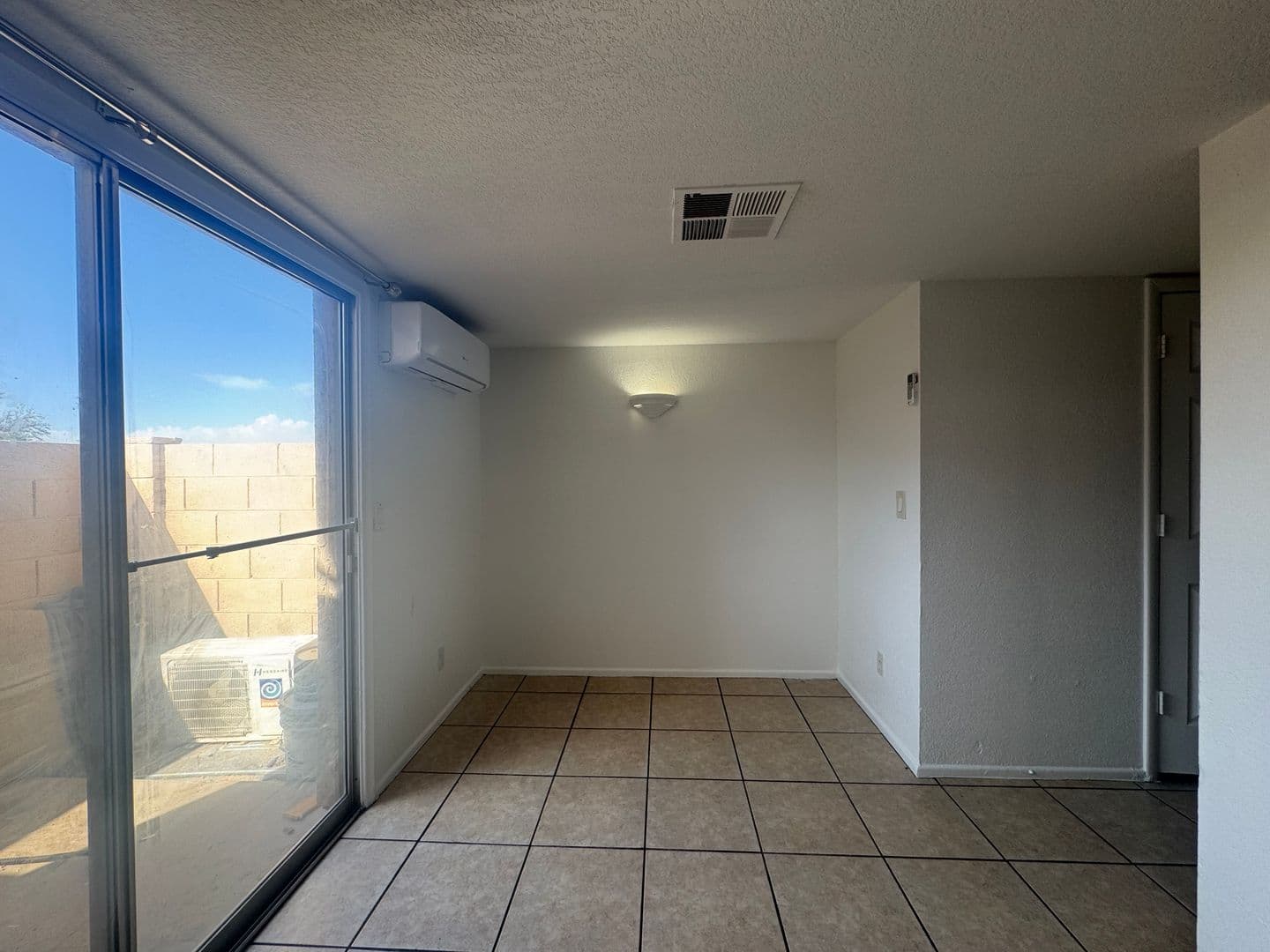 GLENDALE House: 4828 W ORANGEWOOD AVE #124