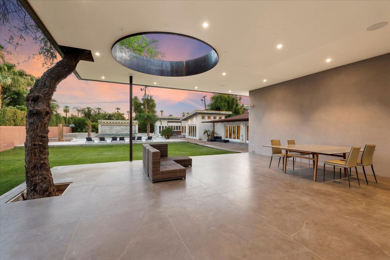 PHOENIX House: 341 E MONTE VISTA RD