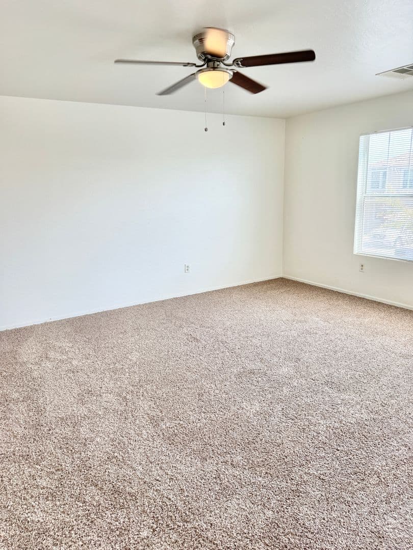 AVONDALE House: 12214 W APACHE ST