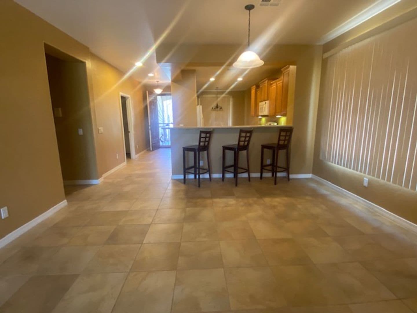 SAN TAN  VALLEY House: 504 W TWIN PEAKS