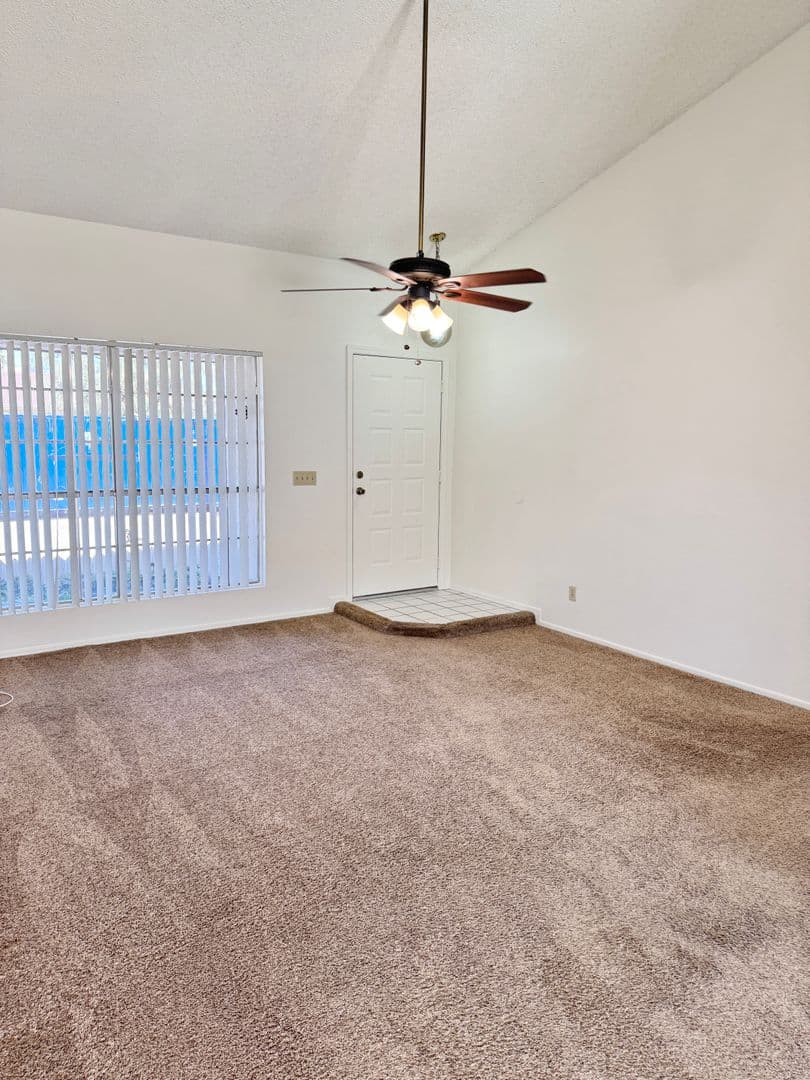 PEORIA House: 6951 W CHERYL DR