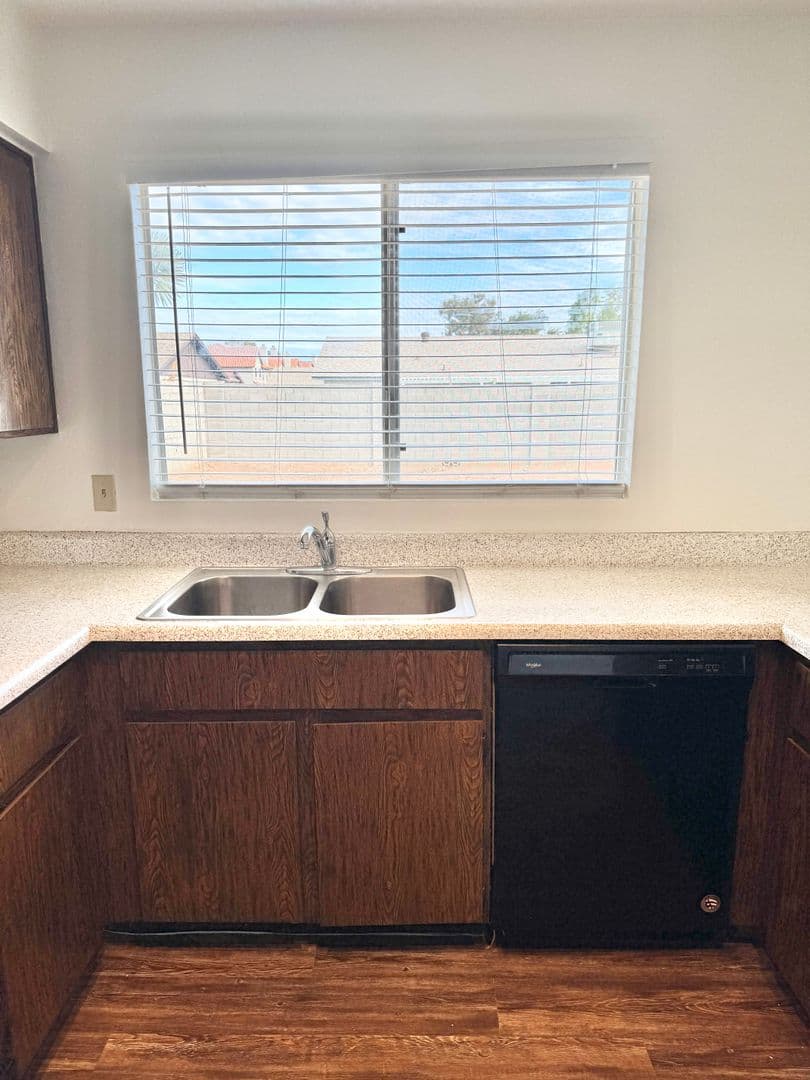 CHANDLER House: 458 W HIGHLAND ST