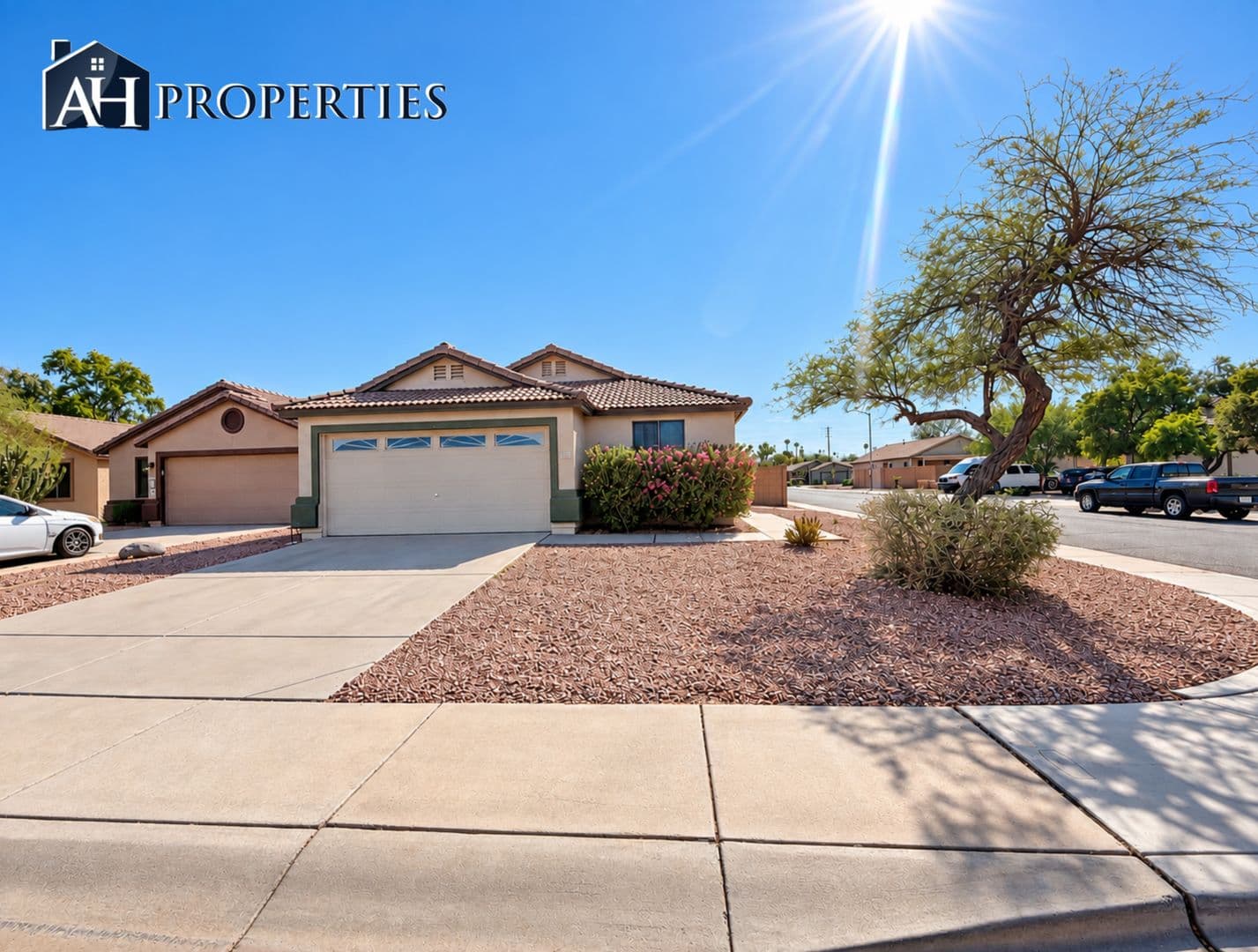 SURPRISE House: 16723 N 113TH LN