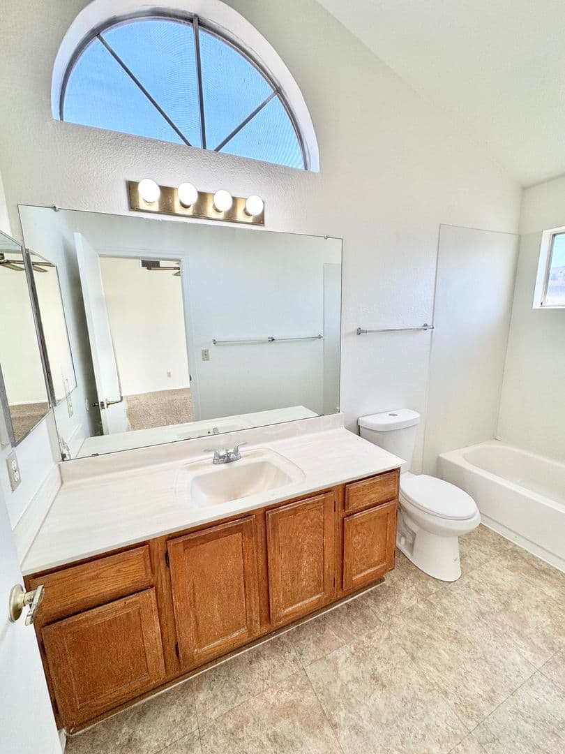 PEORIA House: 6951 W CHERYL DR