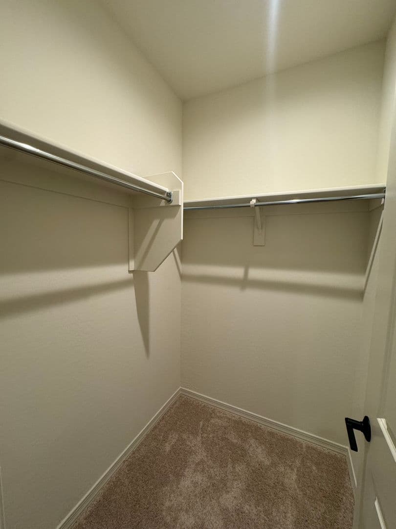 SURPRISE House: 17156 W SMOKETREE DR